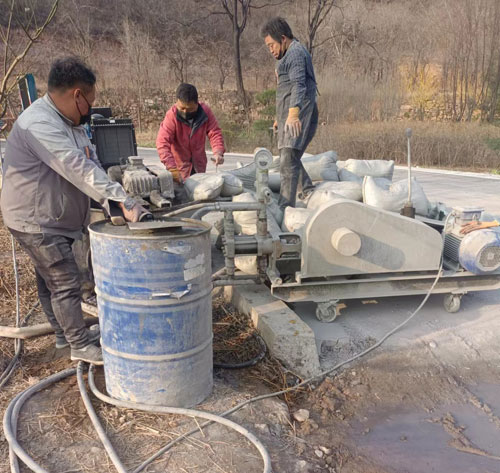 吊罗山乡路面下沉注浆